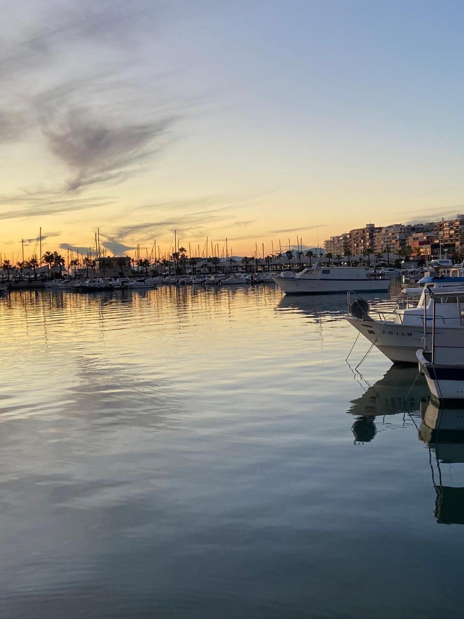 Luxury Alicante Arenales Del Sol, Near Beach, Large Solarium, Full Equipement Apartment *